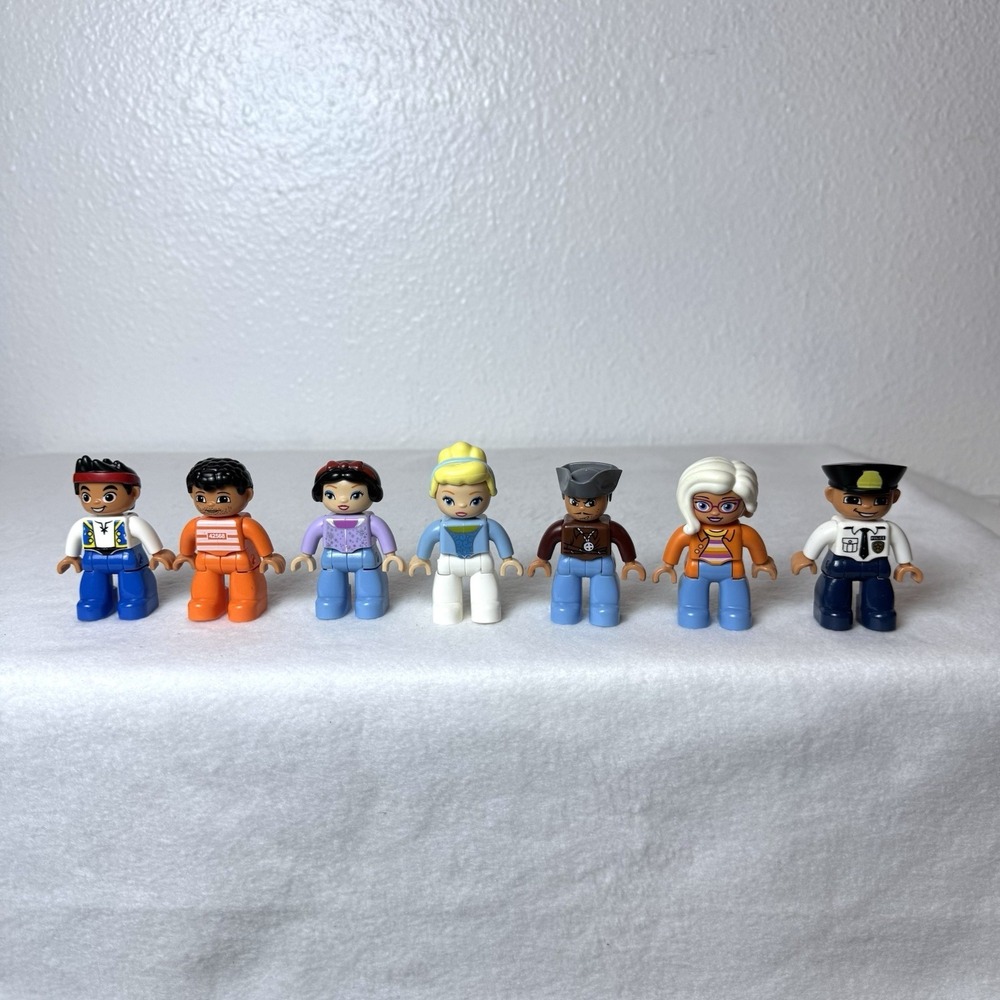 Lot Of 7 Duplo Minifigures Mini Figs Pirate Cinderella Snow White Police Grandma